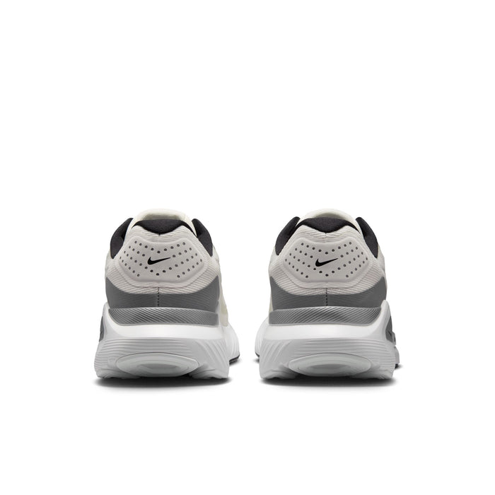Men's Nike Structure 26